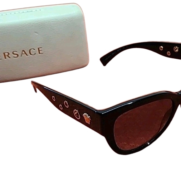 VERSACE Medusa Black Cat-Eye Grey Lens Sunglasses VE4314 GB1/11 - Picture 5 of 9
